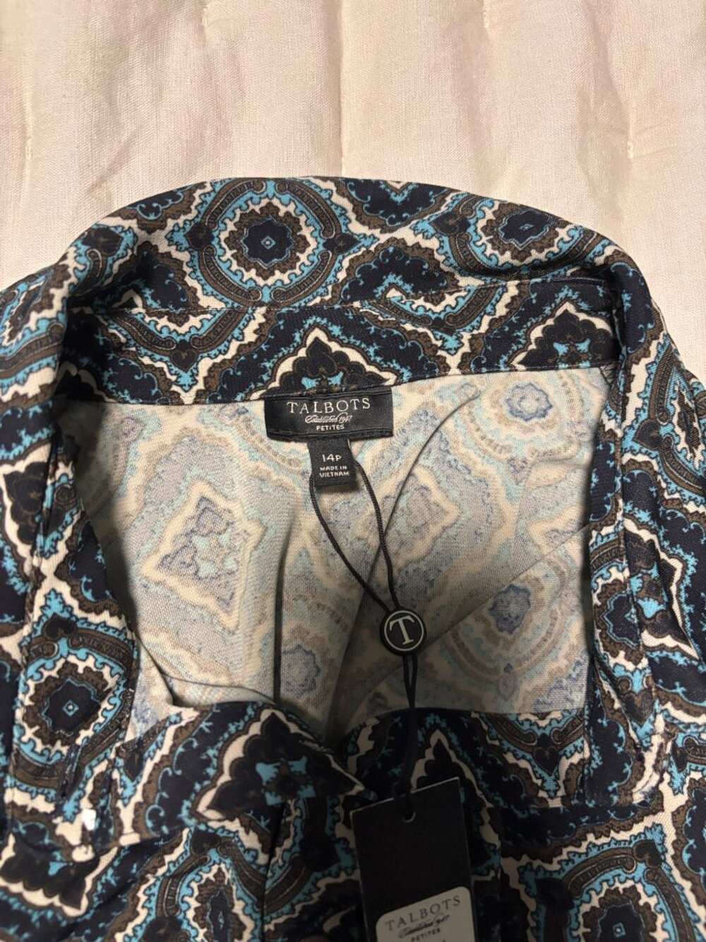 Talbots Button-up Tie Waist Dress Womens Size 14P Blue Multicolor NEW - Picture 4 of 6